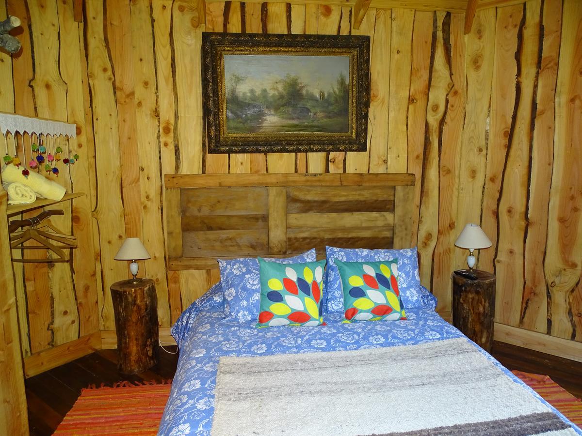 Cabanas Las Hortensias Hotel Niebla Luaran gambar